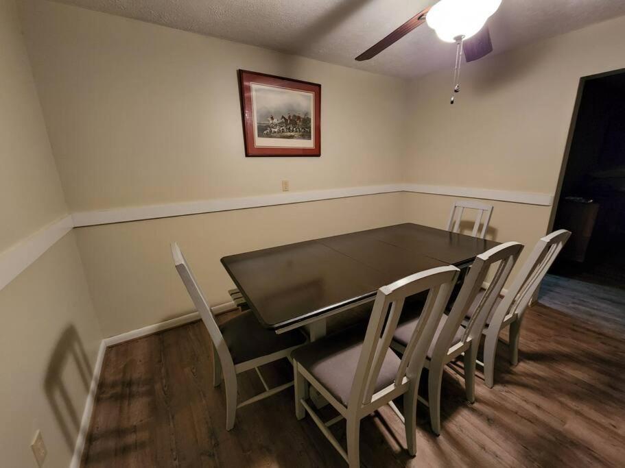 Spacious Family Farmhouse Pikeville 외부 사진