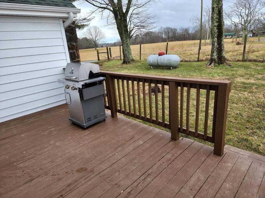 Spacious Family Farmhouse Pikeville 외부 사진